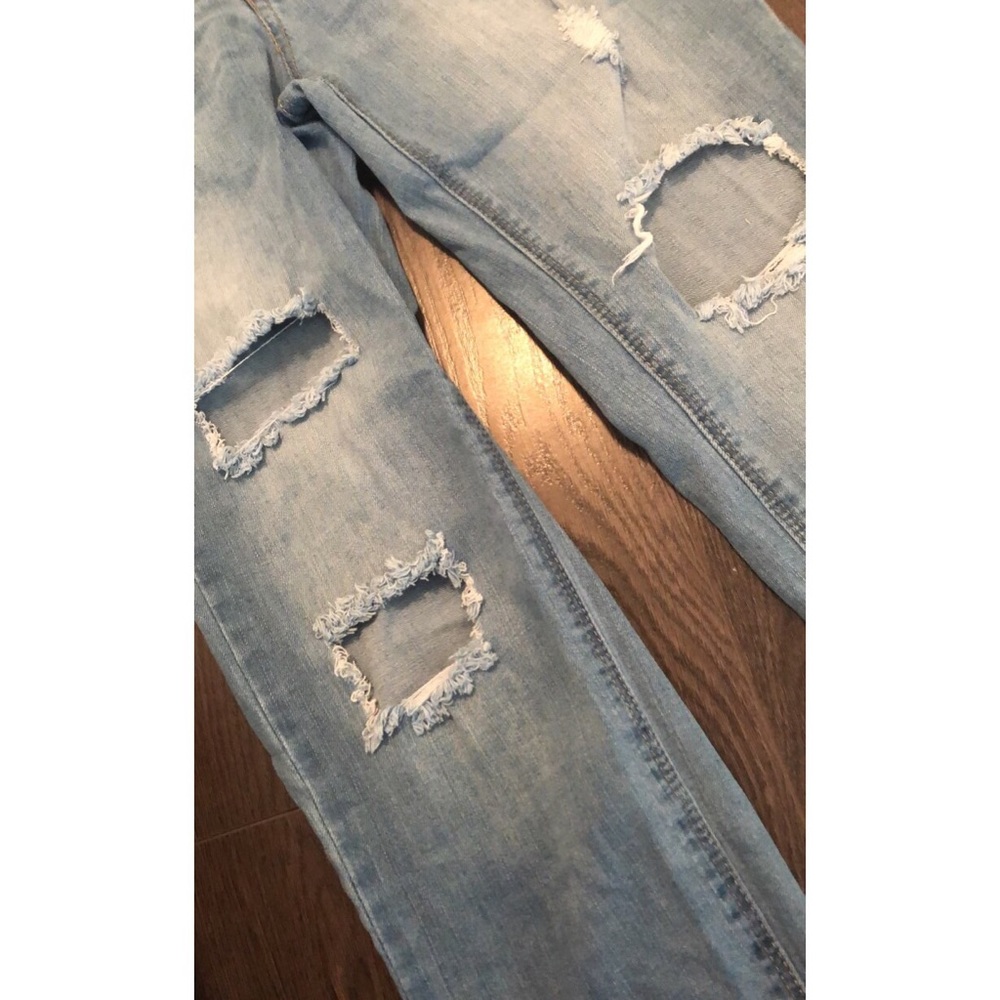 Ripped Jeans
